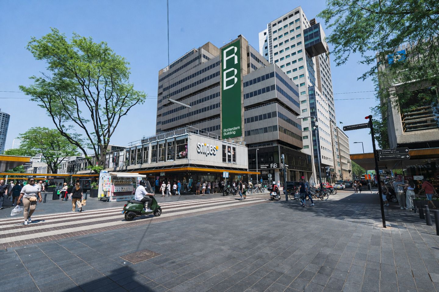 Bekijk foto 1 van Aert van Nesstraat 45