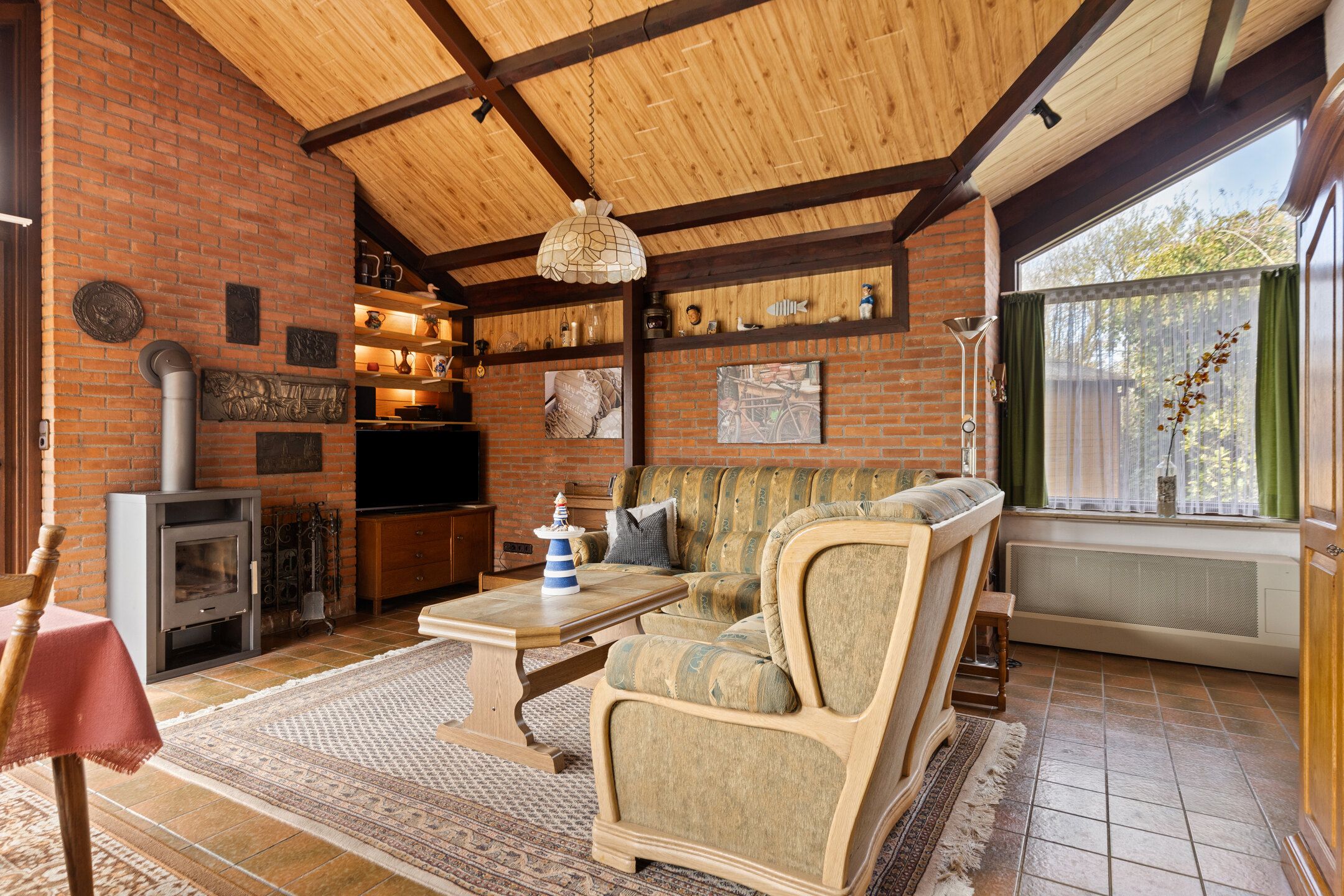 Photo 21 of Branding 13