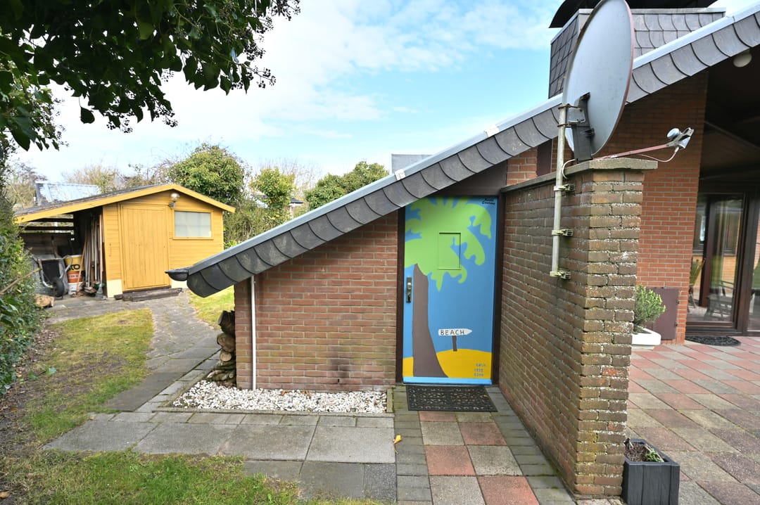 Photo 37 of Branding 13