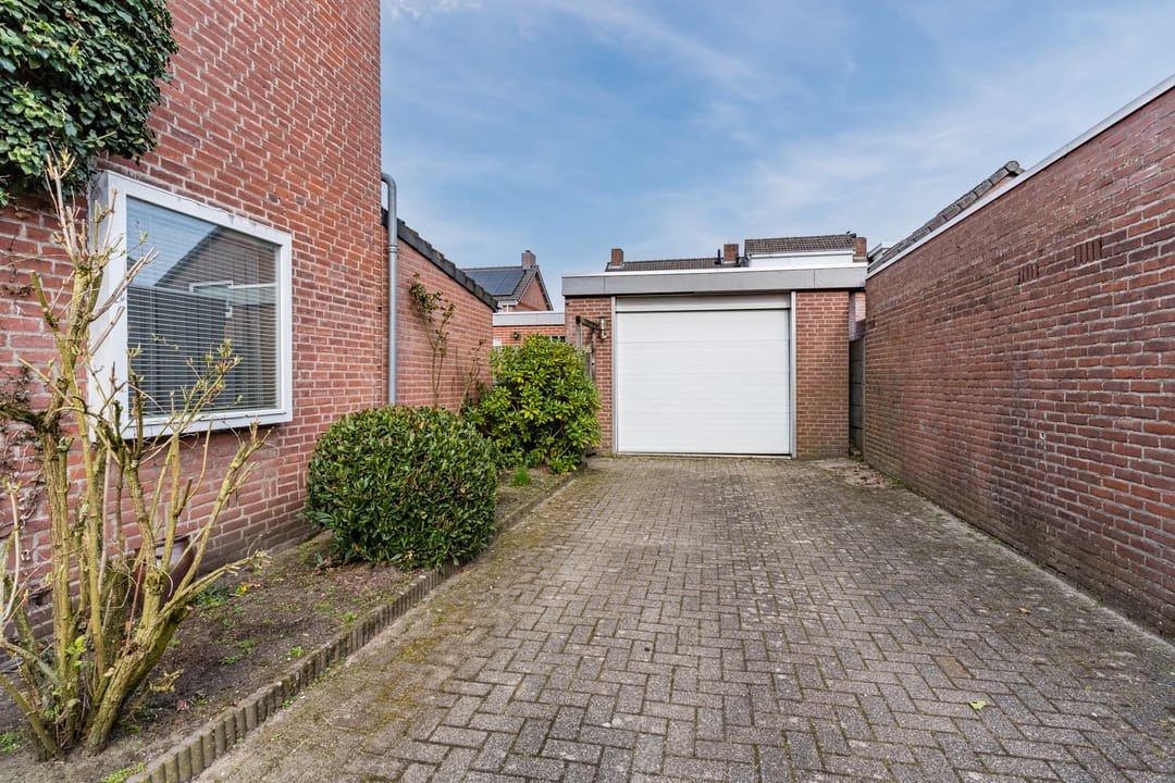Photo 46 of Odradastraat 65