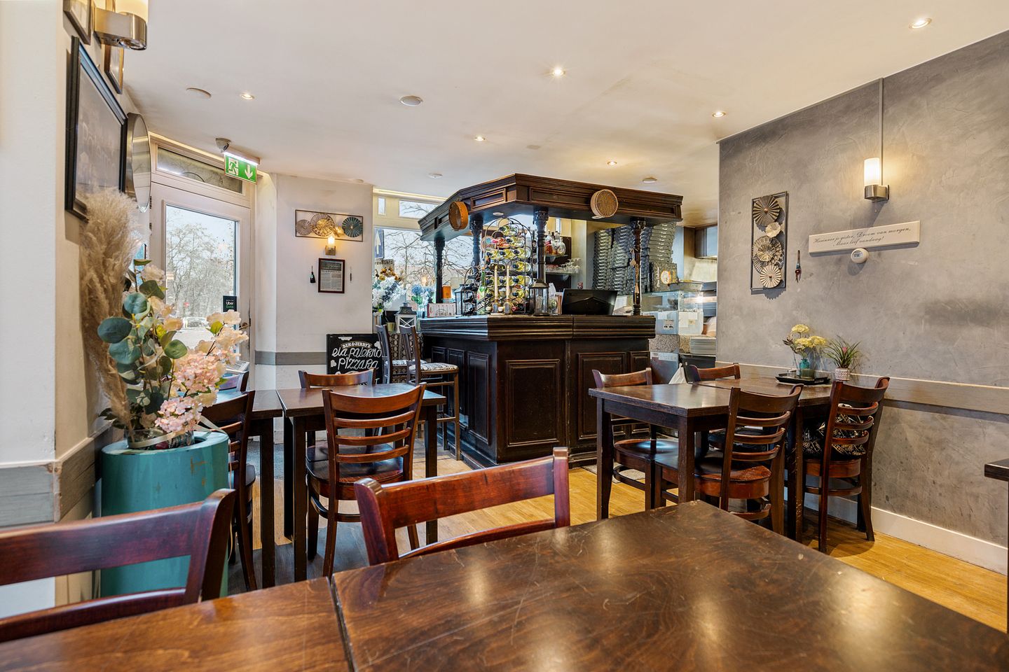 Bekijk foto 2 van Niasstraat 16