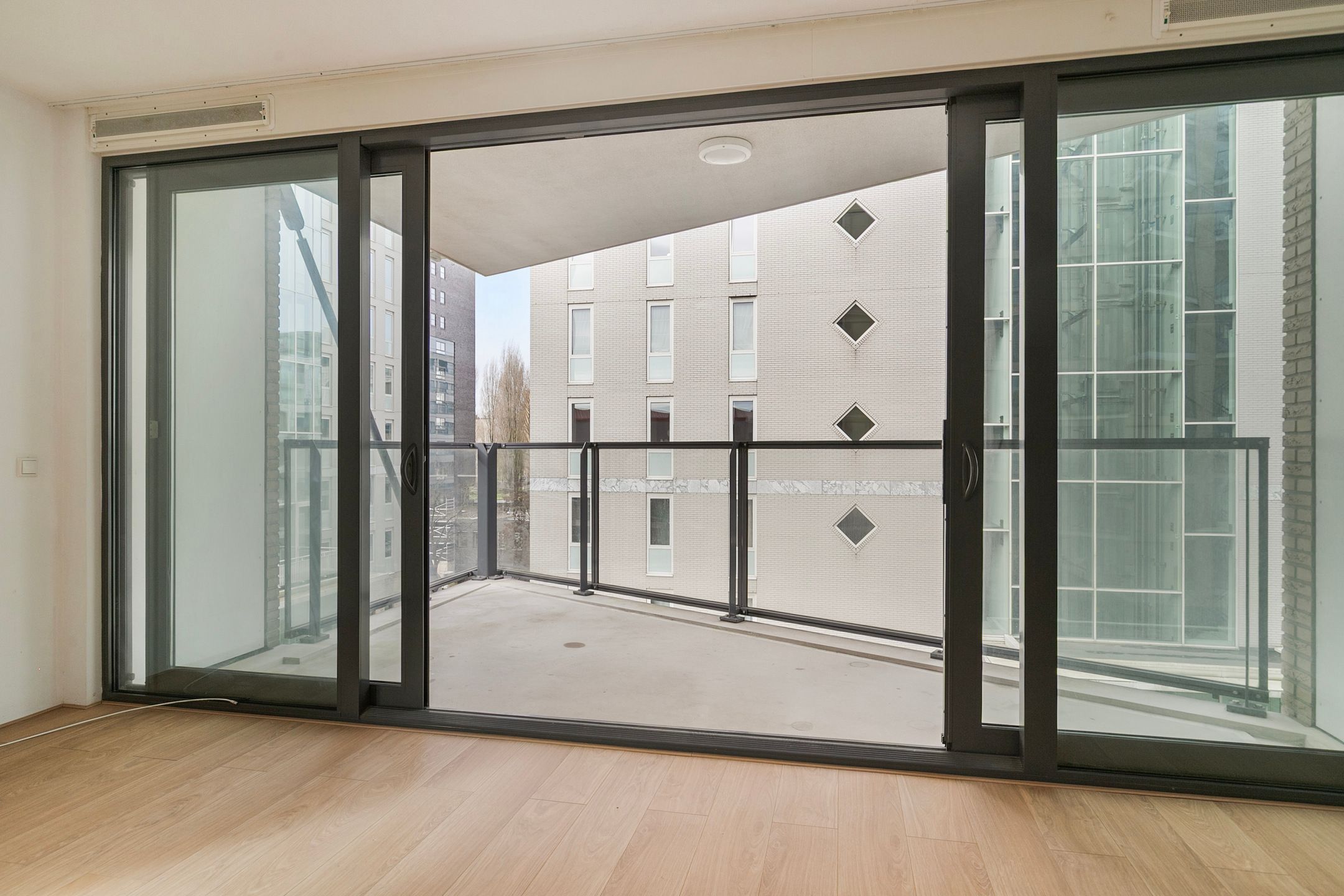 Photo 15 of Koningin Wilhelminaplein 614