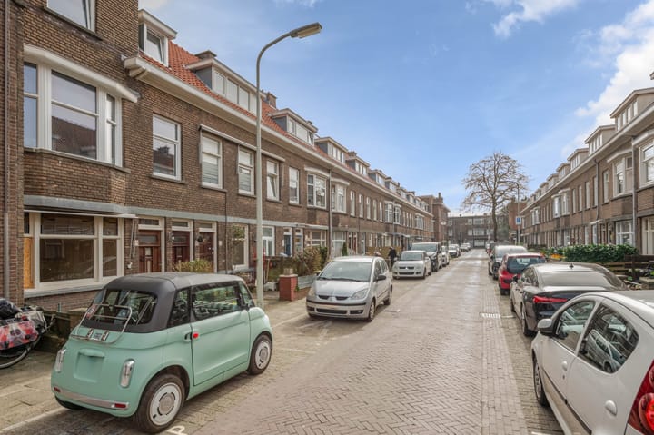 Photo 4 of Van Vlotenstraat 58