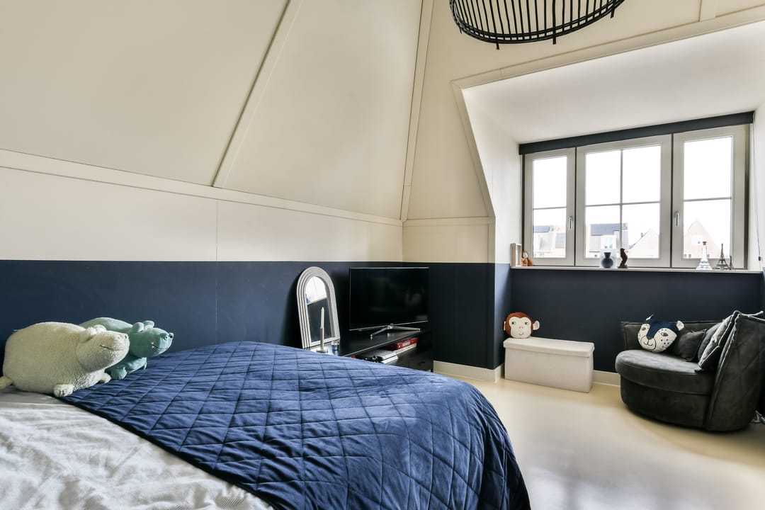 Luxury Riverside Living in Oegstgeest with Private Garden and Two Parking Spaces — 32