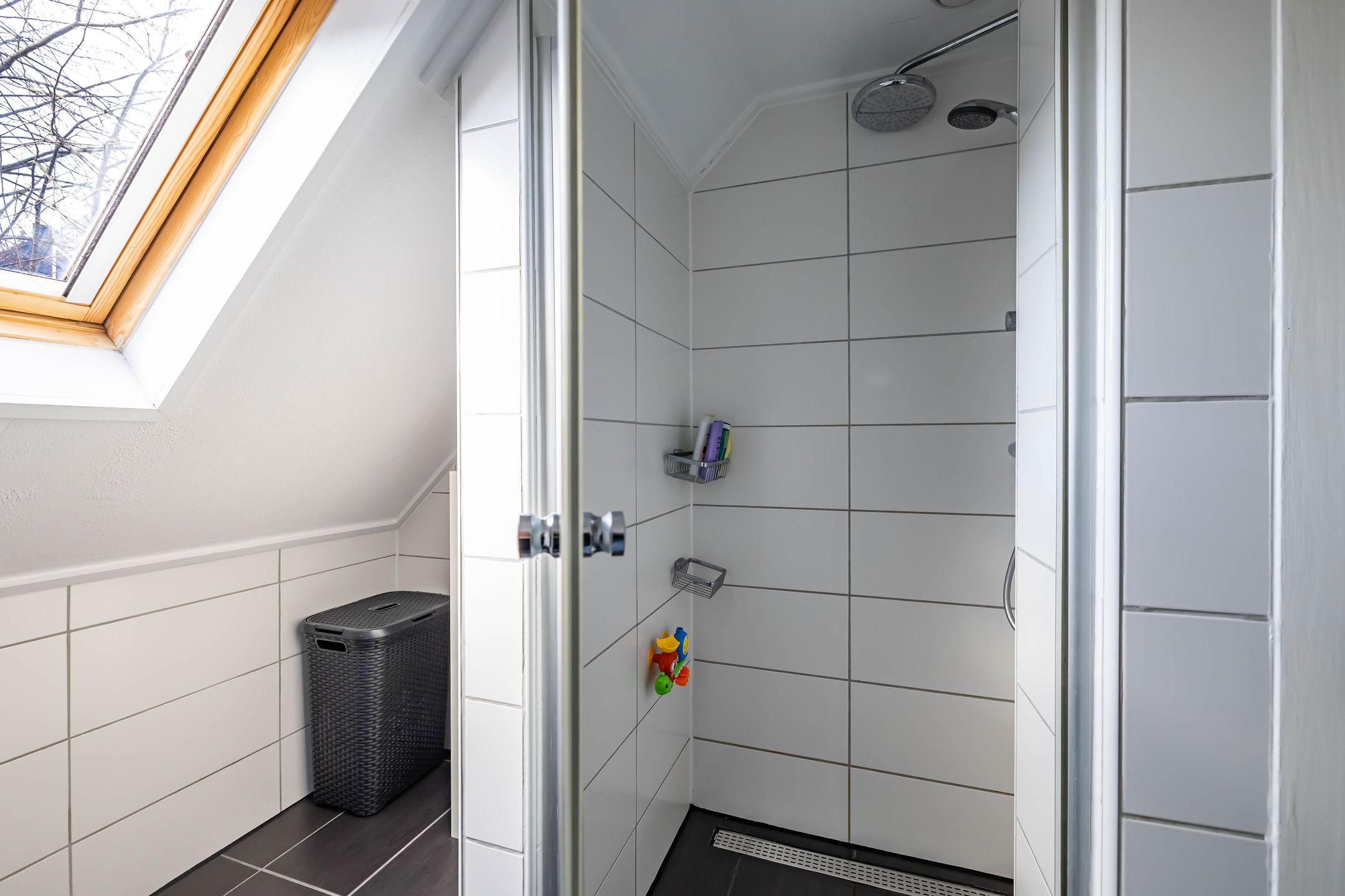 Extended semi-detached house with new kitchen in child-friendly Zuidlaren — 30