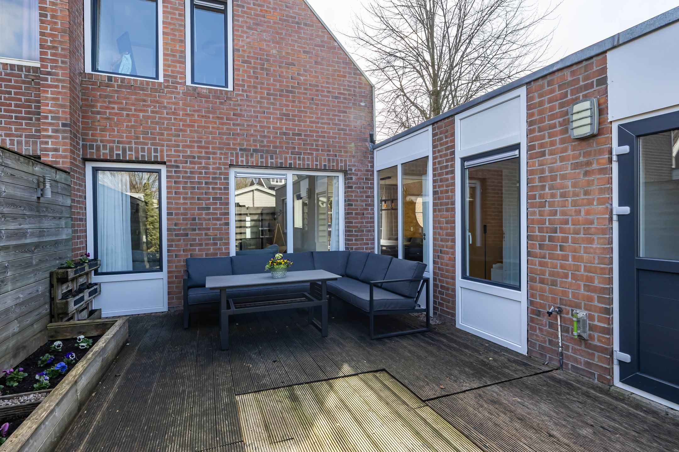 Extended semi-detached house with new kitchen in child-friendly Zuidlaren — 36