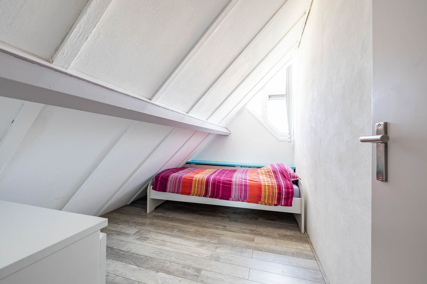 Extended semi-detached house with new kitchen in child-friendly Zuidlaren — 34