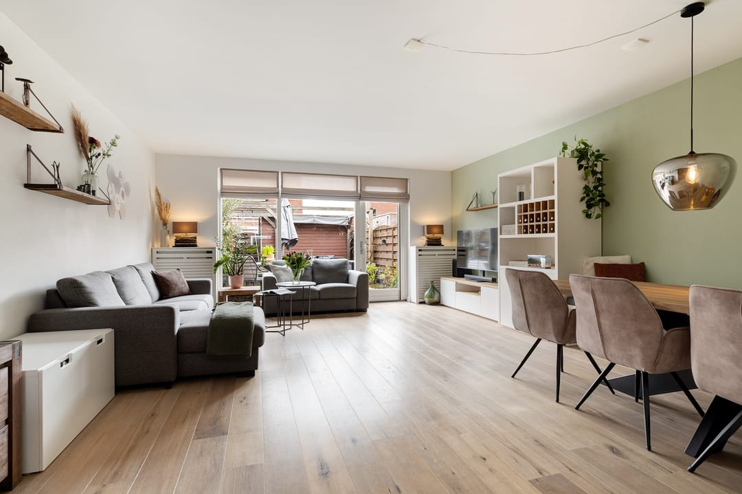 Photo 2 of Laurens van Kuikstraat 1