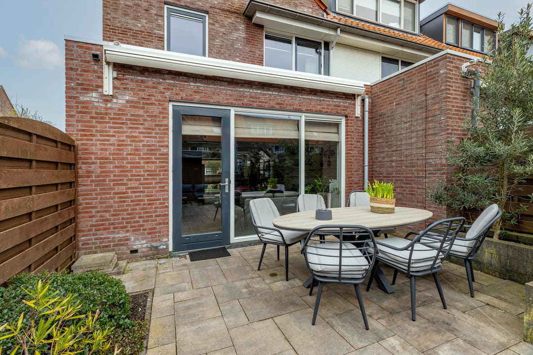 Photo 37 of Laurens van Kuikstraat 1