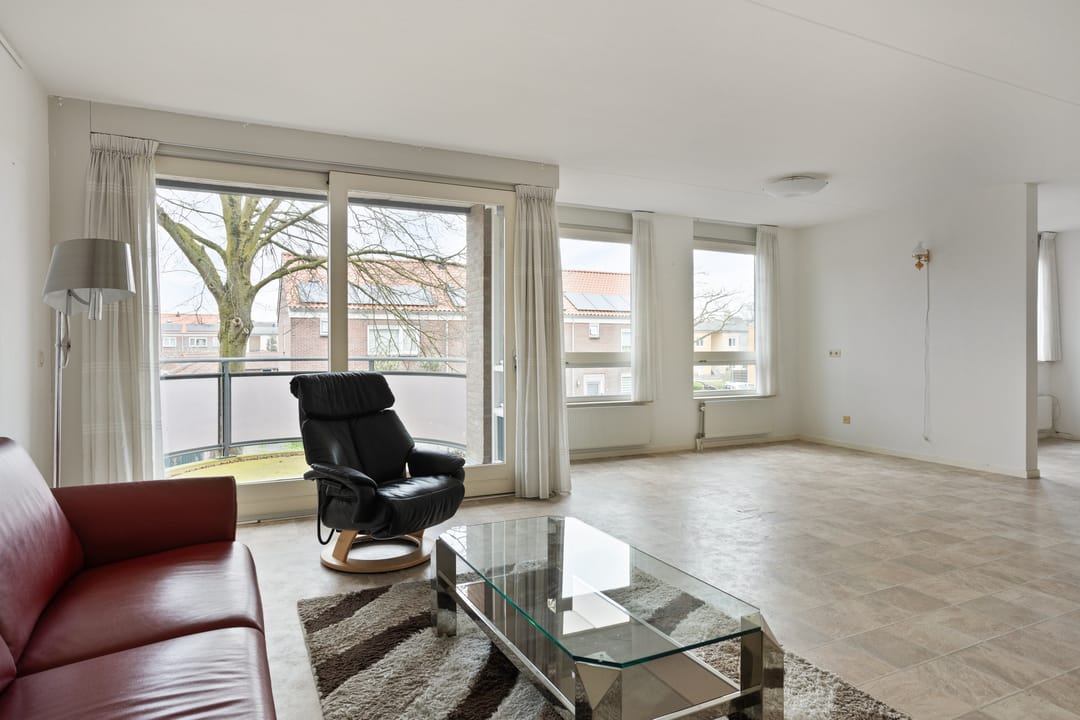 Photo 8 of Brederostraat 1-8