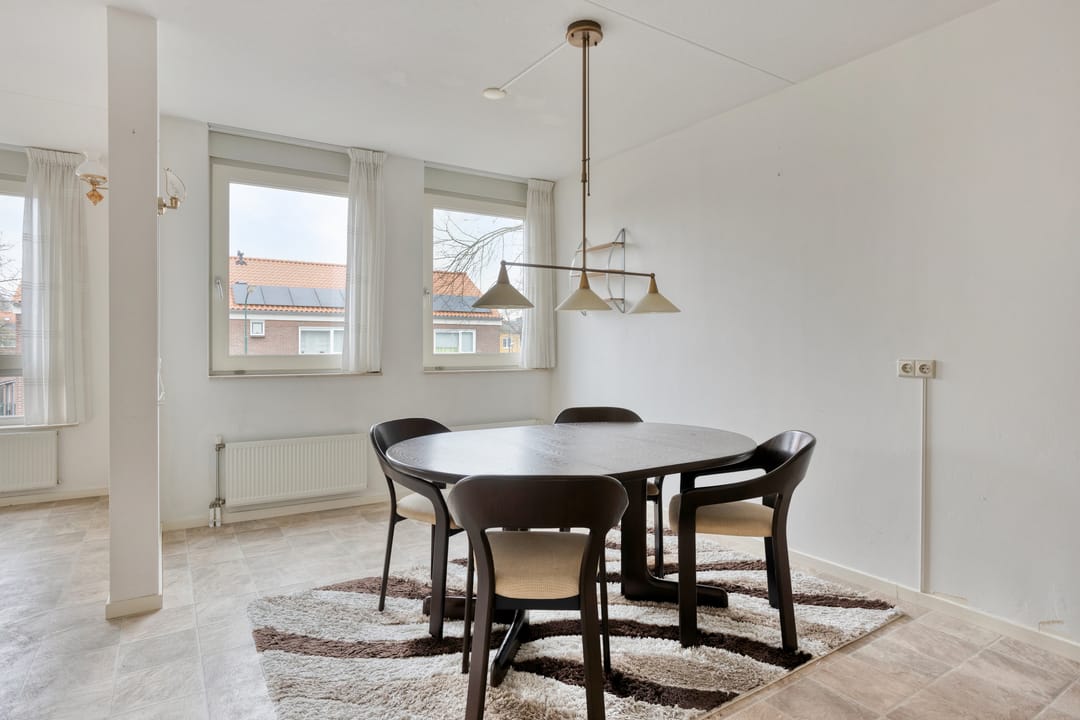 Photo 11 of Brederostraat 1-8