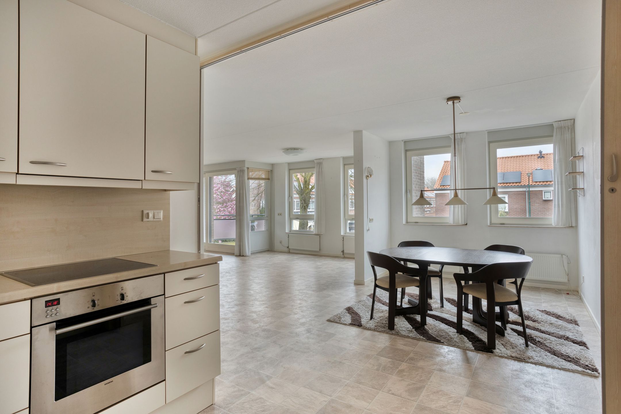 Photo 15 of Brederostraat 1-8