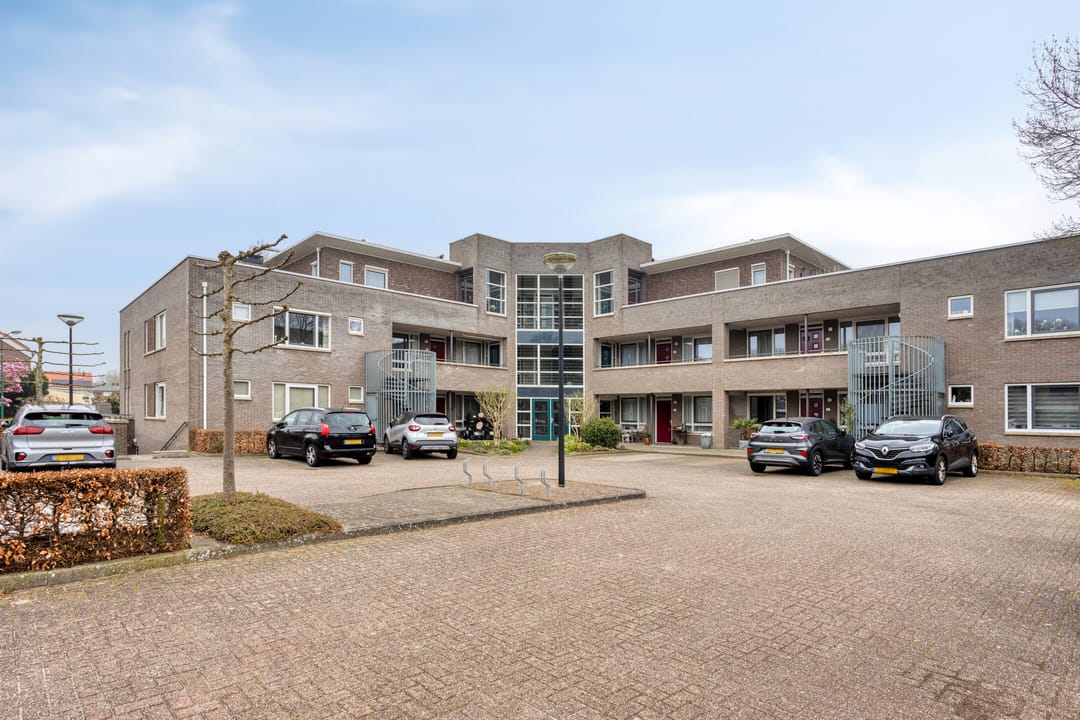 Photo 28 of Brederostraat 1-8