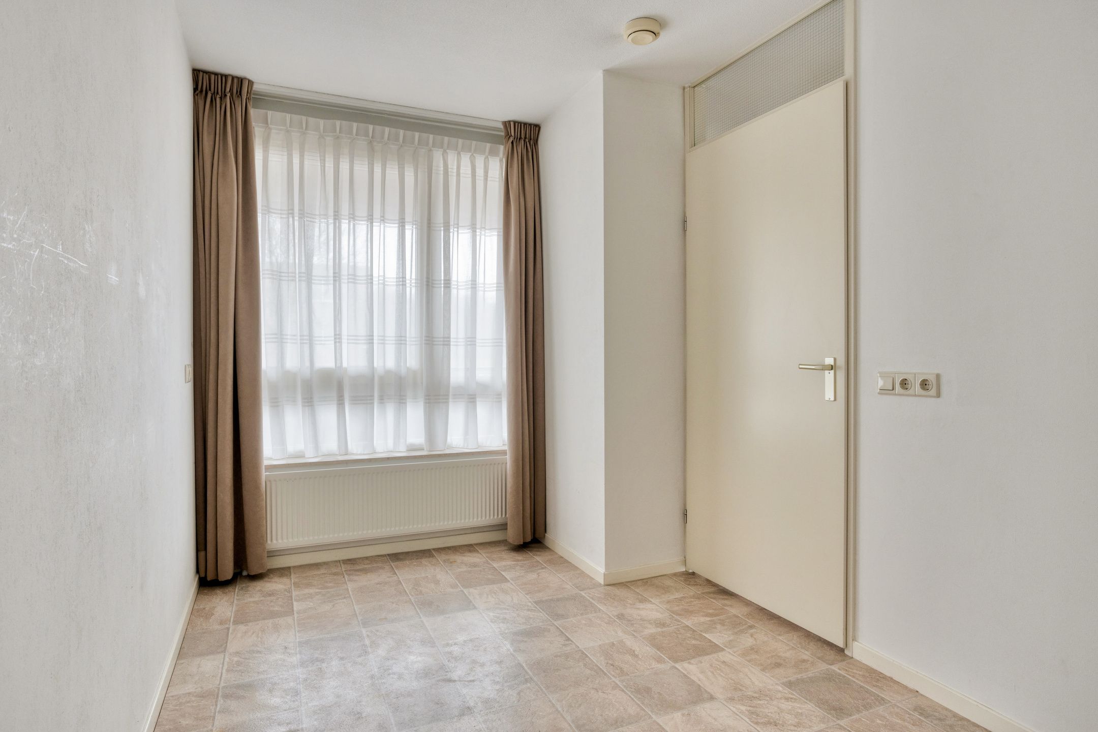 Photo 21 of Brederostraat 1-8