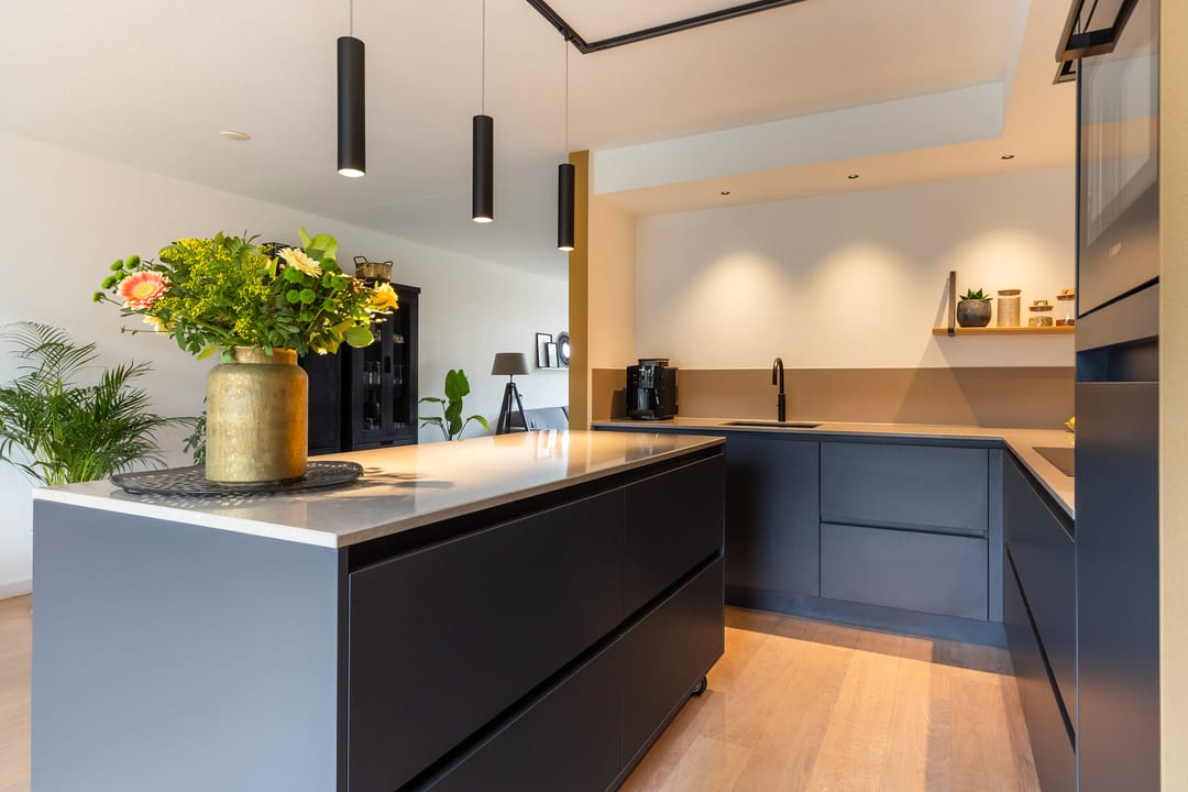 Photo 16 of Ommeland 40