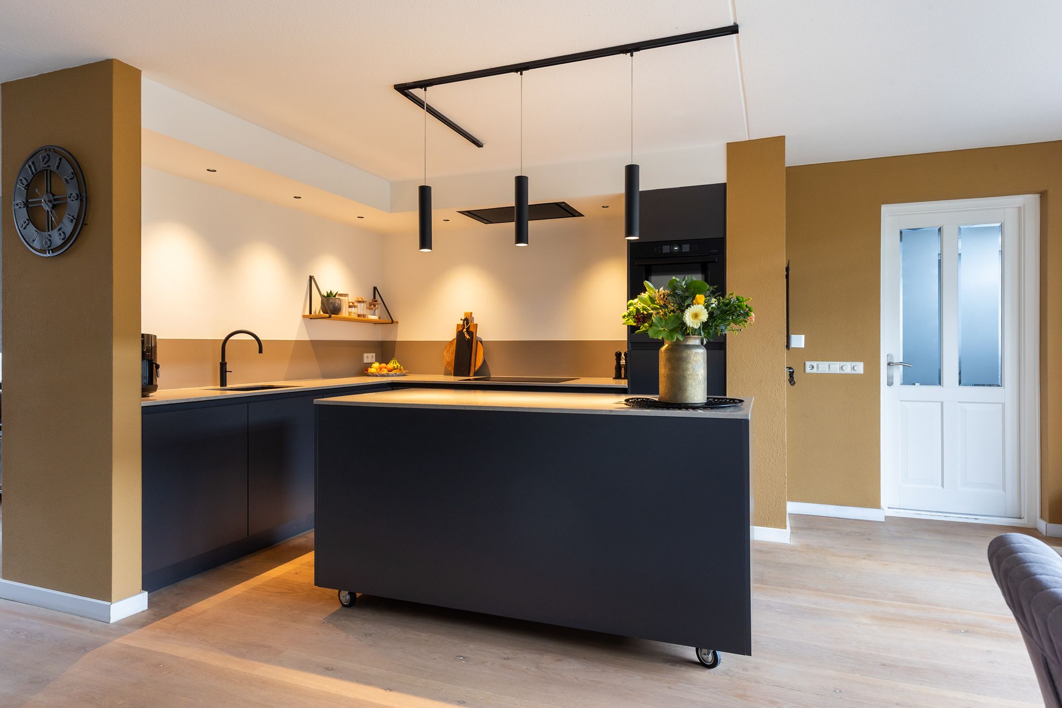 Photo 18 of Ommeland 40