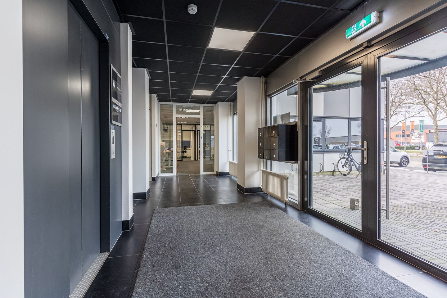 View photo 3 of Dillenburgstraat 5-B