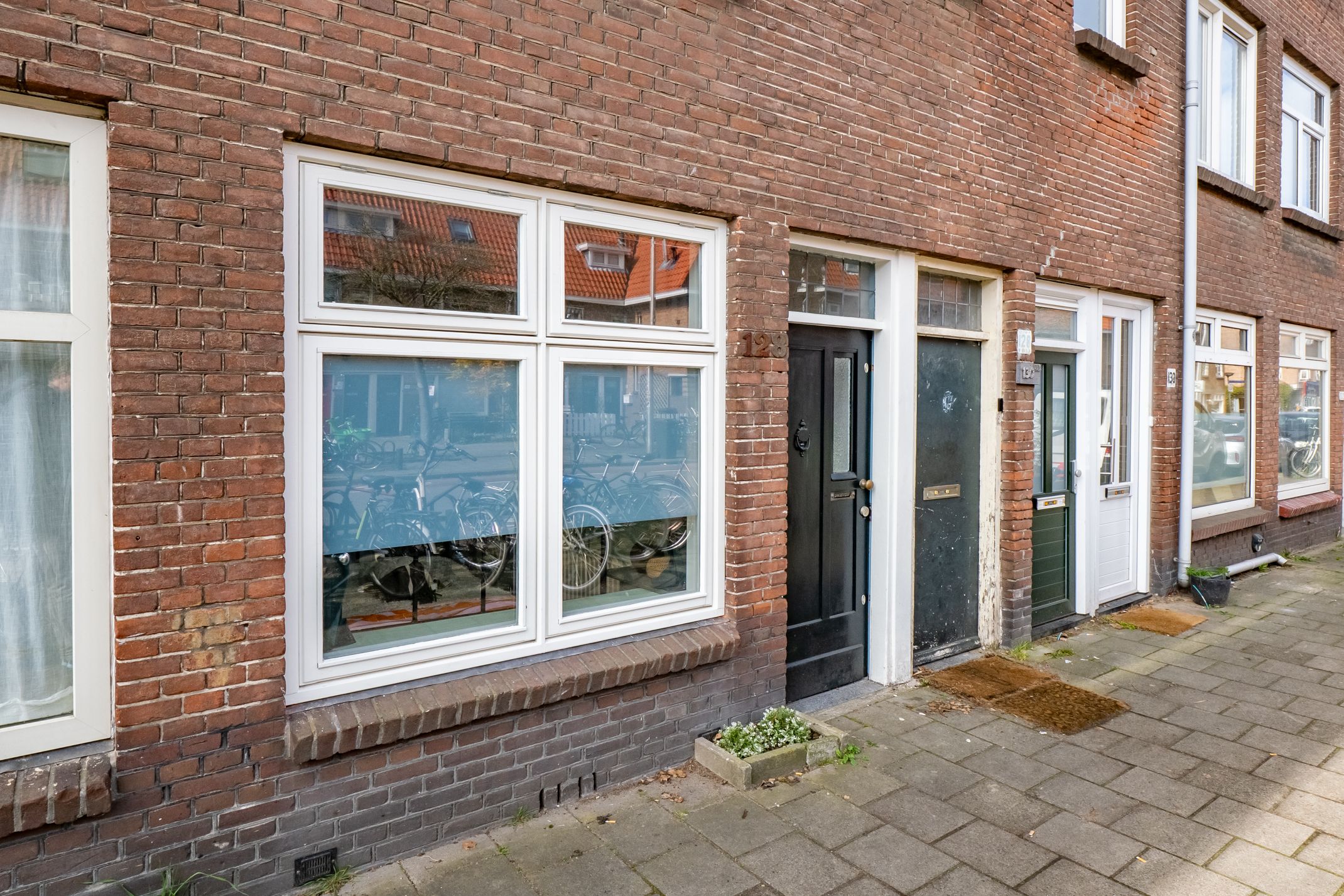 Photo 9 of Laan van Nieuw-Guinea 128