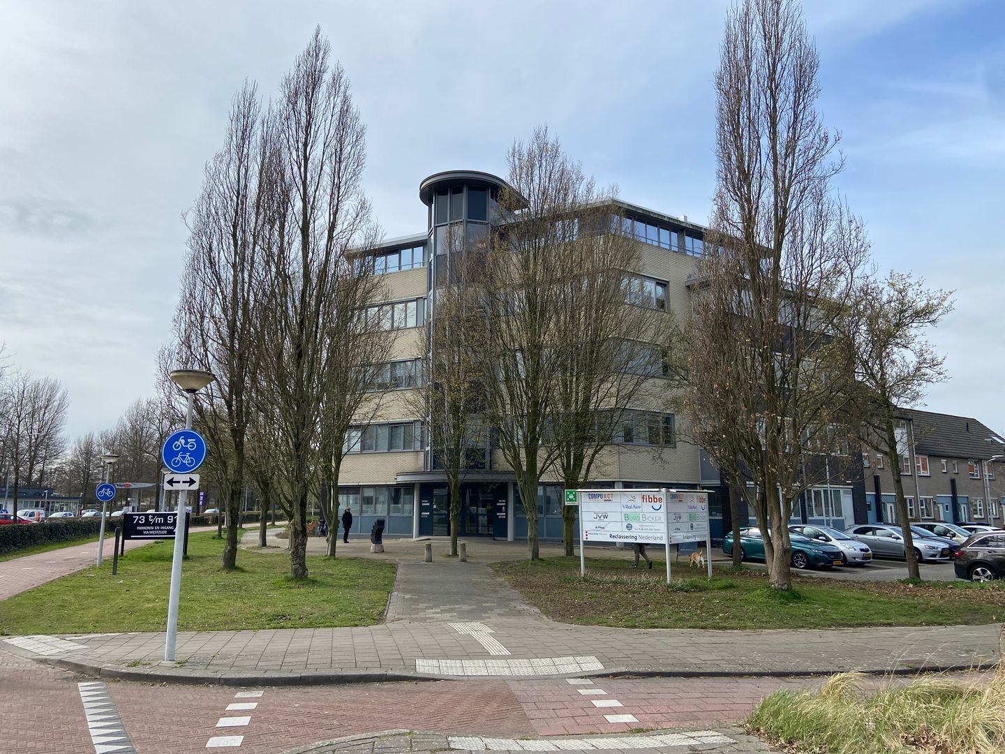 Bekijk foto 1 van Vincent van Goghweg 85