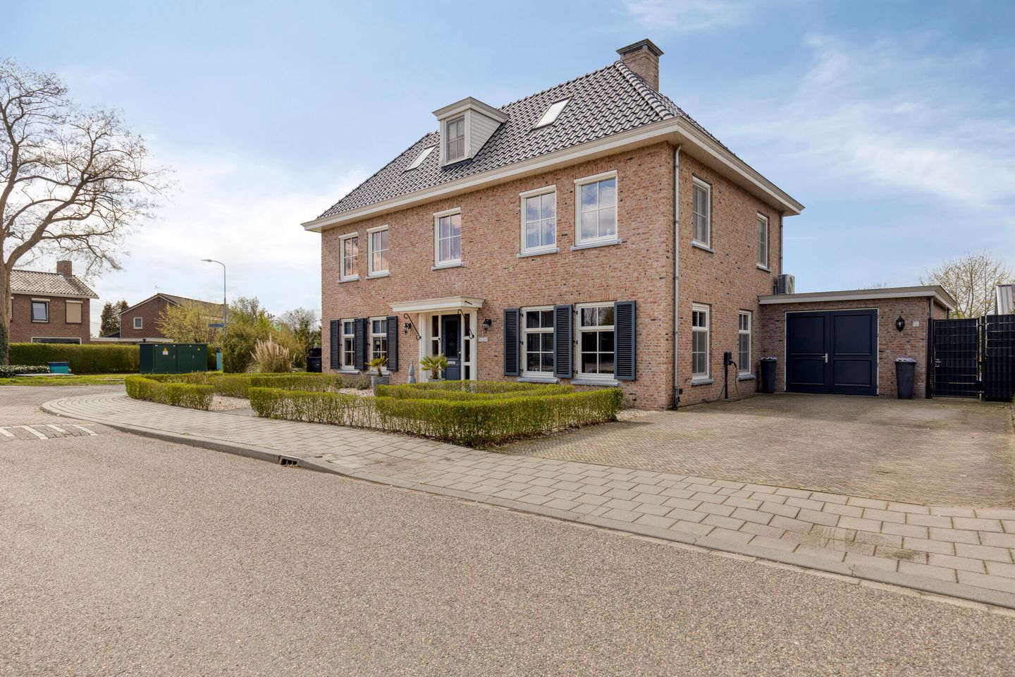Foto 5 van Pater Smitsstraat 1