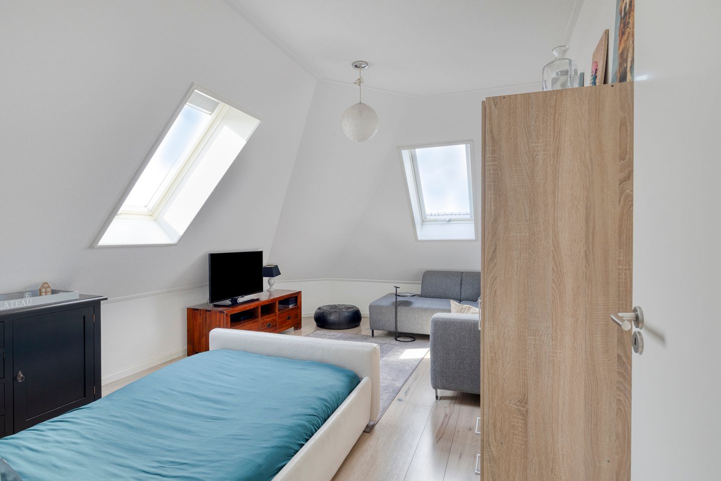 Foto 40 van Pater Smitsstraat 1