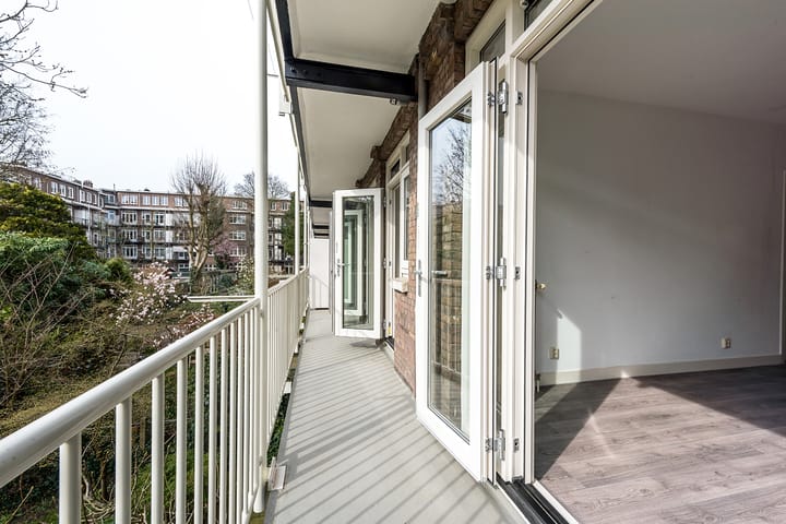 Photo 3 of Amstelkade 137-1