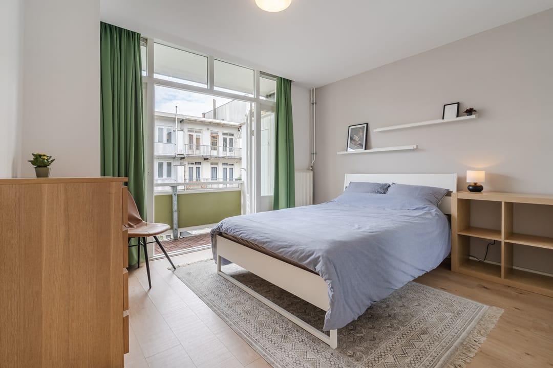 Cosy 2-Room Apartment with East-Facing Balcony in De Baarsjes, Amsterdam — 17