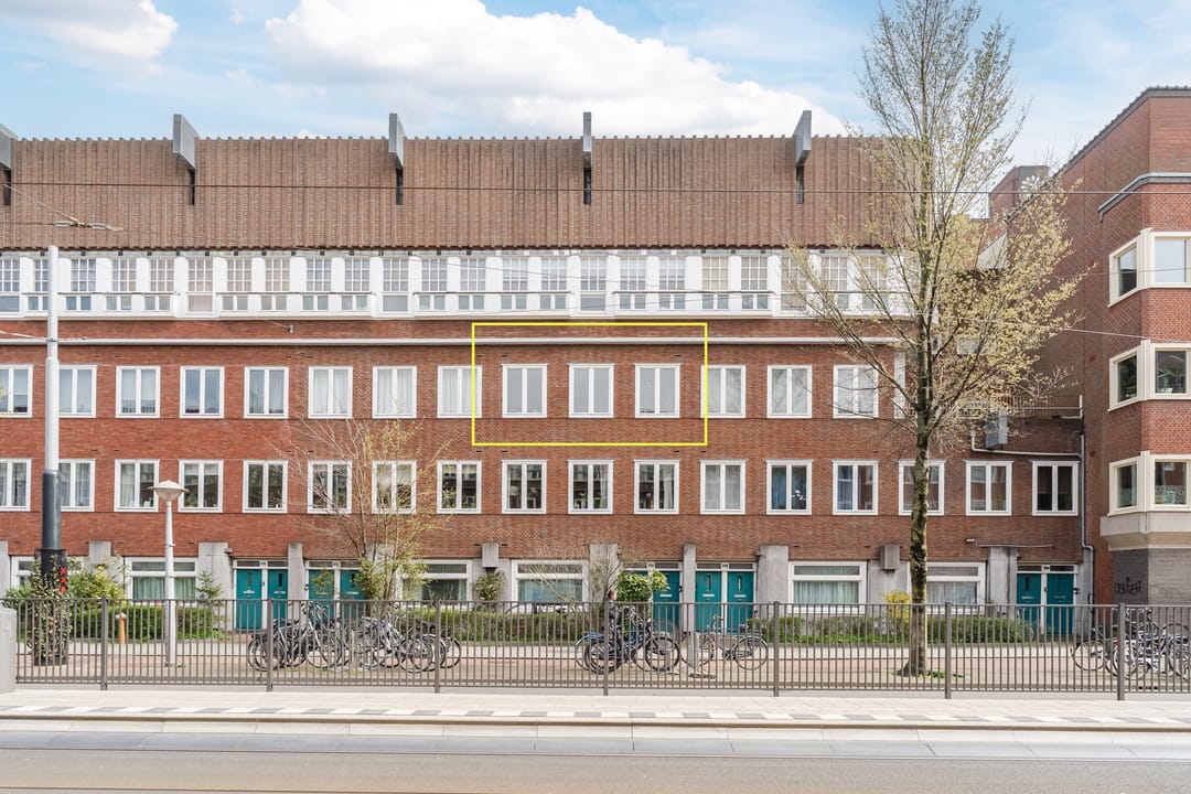 Cosy 2-Room Apartment with East-Facing Balcony in De Baarsjes, Amsterdam — 28