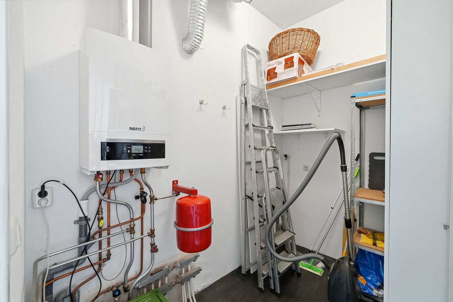 Photo 34 of Pablo Picassoplein 68