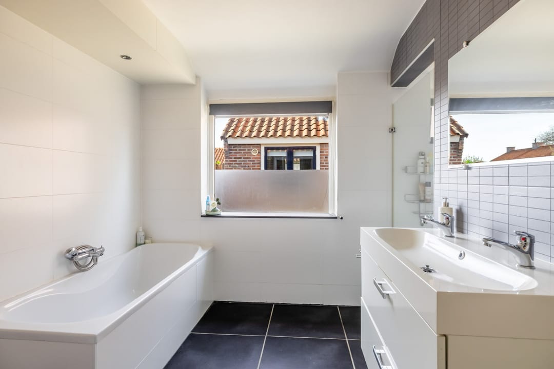 Photo 26 of Laan 1940 - 1945 42