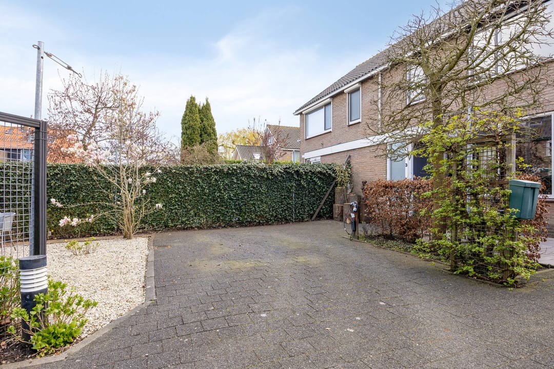 Photo 46 of Prins Bernhardstraat 3