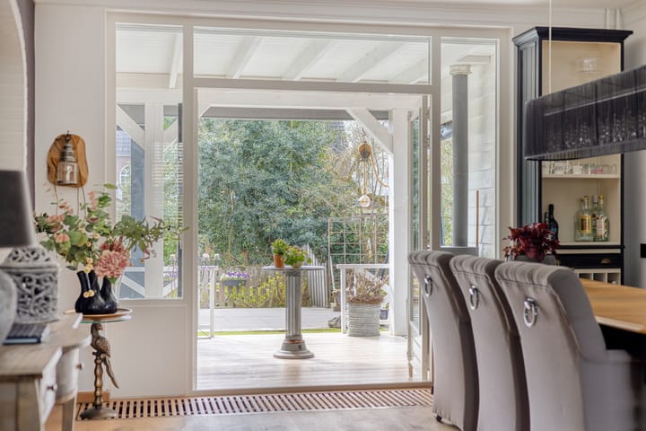 Photo 2 of Prins Bernhardstraat 3