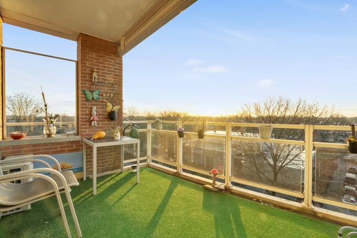 Photo 2 of Constantijnstraat 30-402