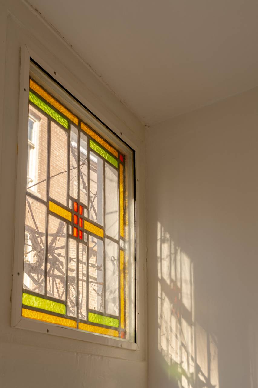 Renovated corner apartment with natural light in Amsterdam's Jordaan area — 12