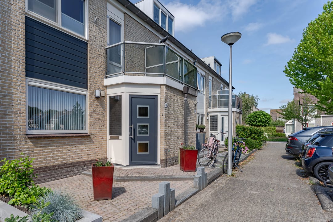 Photo 28 of Roosje Voshoeve 68