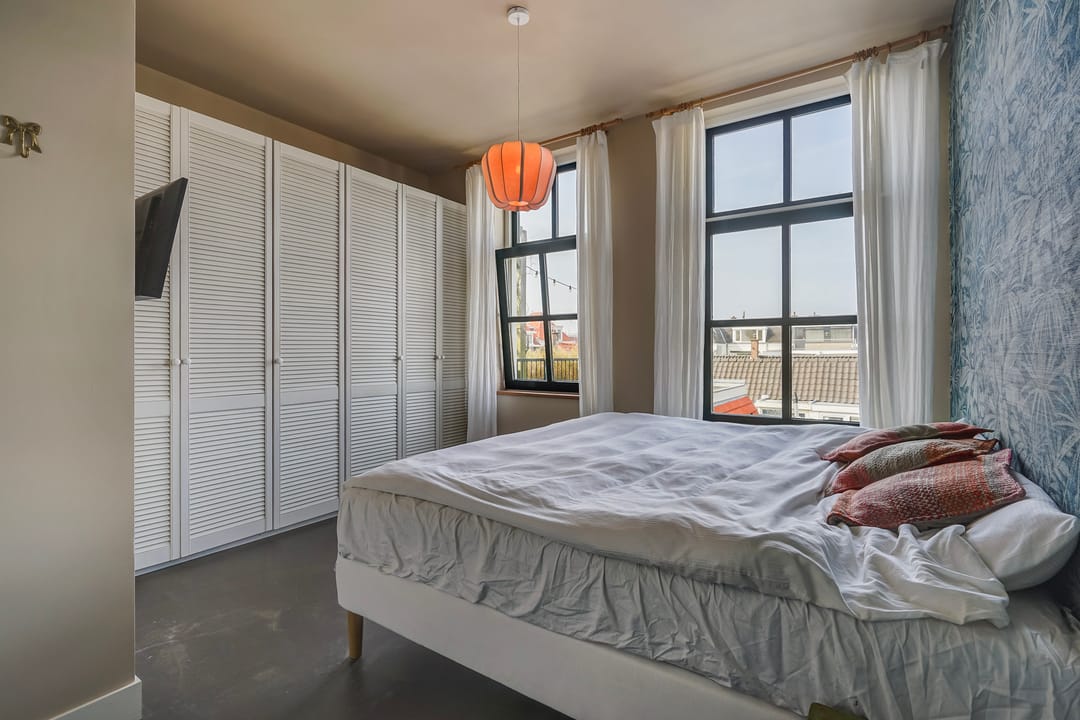 Spacious Top-Floor Apartment with Roof Terrace Near Scheveningen Beach — 26