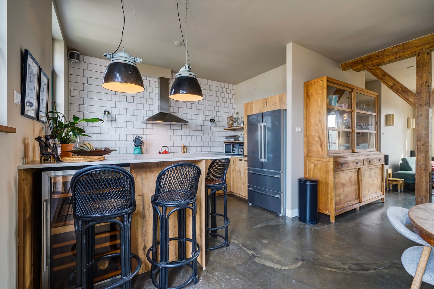 Spacious Top-Floor Apartment with Roof Terrace Near Scheveningen Beach — 19