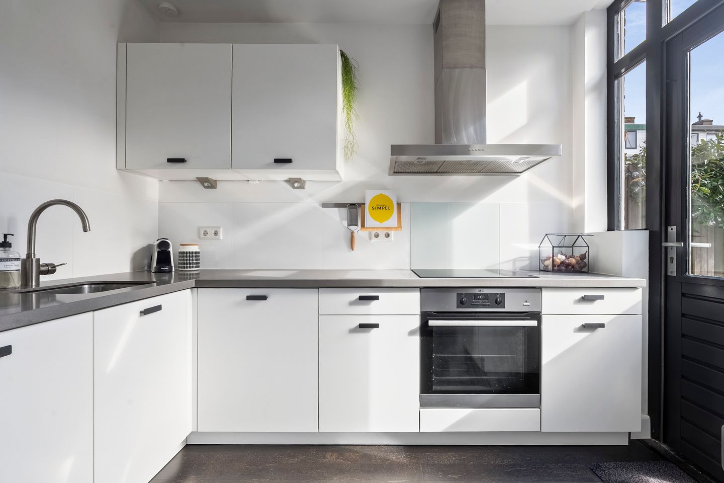 Foto 14 van Theemsstraat 6