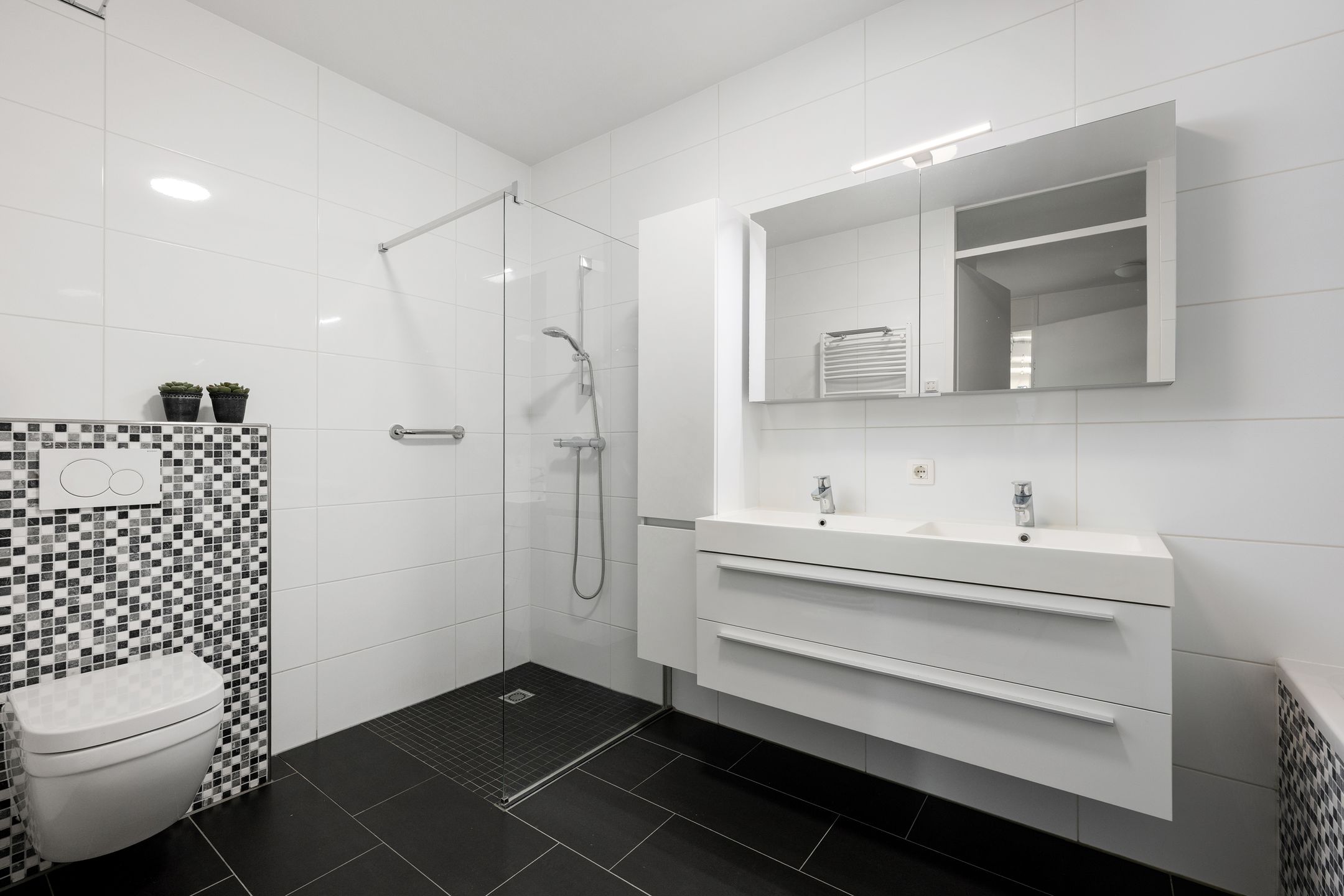 Photo 27 of Chris Bennekerslaan 28-S