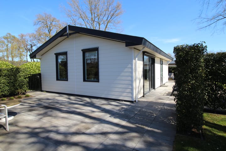 Photo 2 of Harremaatweg 46-1