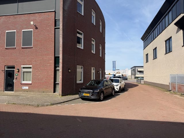 Bekijk foto 2 van Julianaweg 190-f