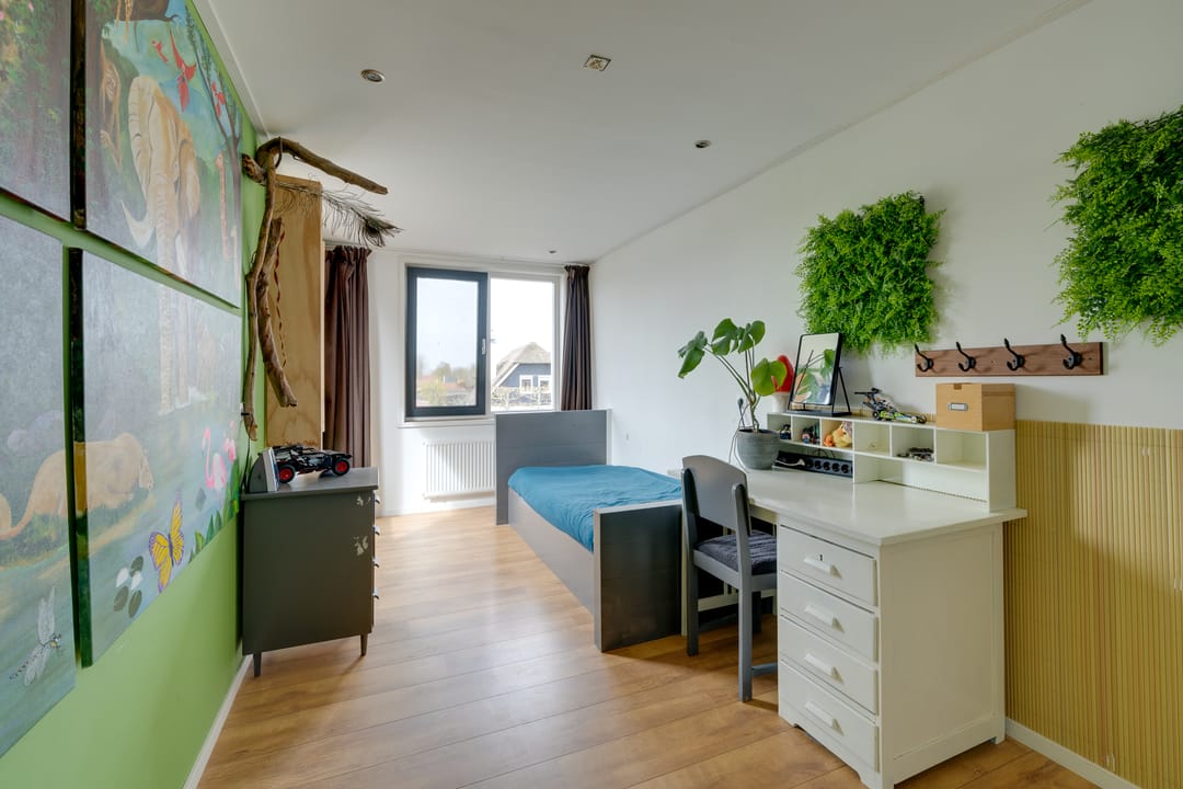 Spacious and modernized semi-detached home with energy label A in Spierdijk — 38