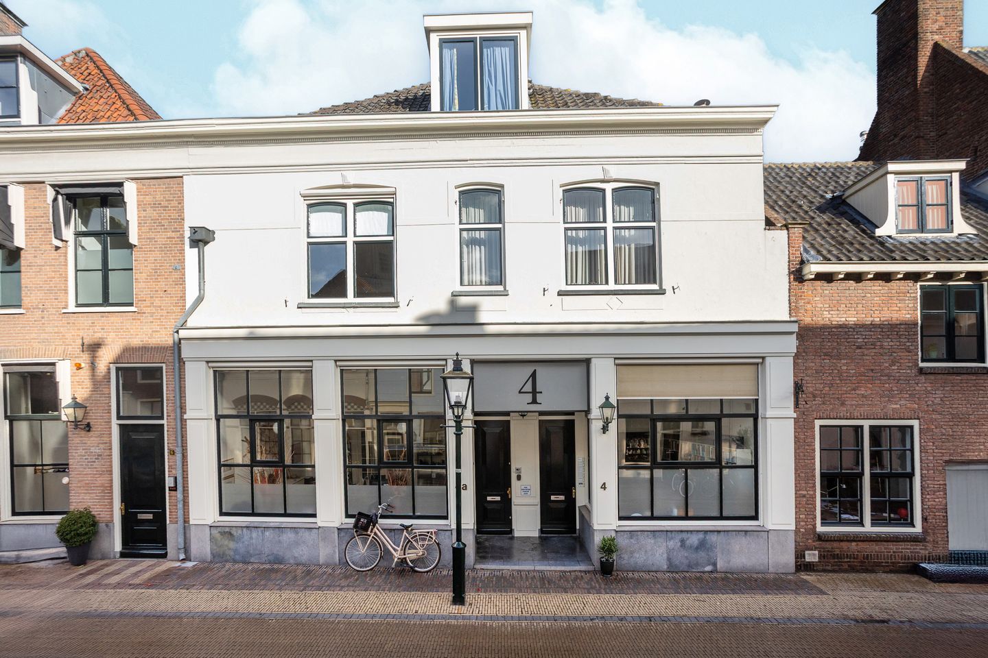 Bekijk foto 1 van Cattenhagestraat 4