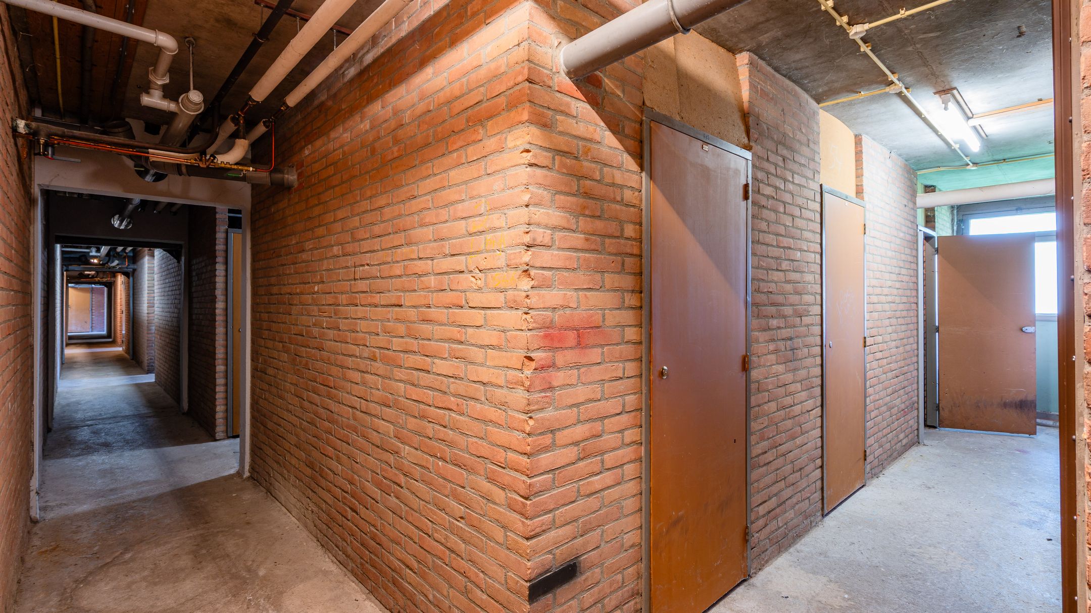 Foto 45 van Joliotplaats 640