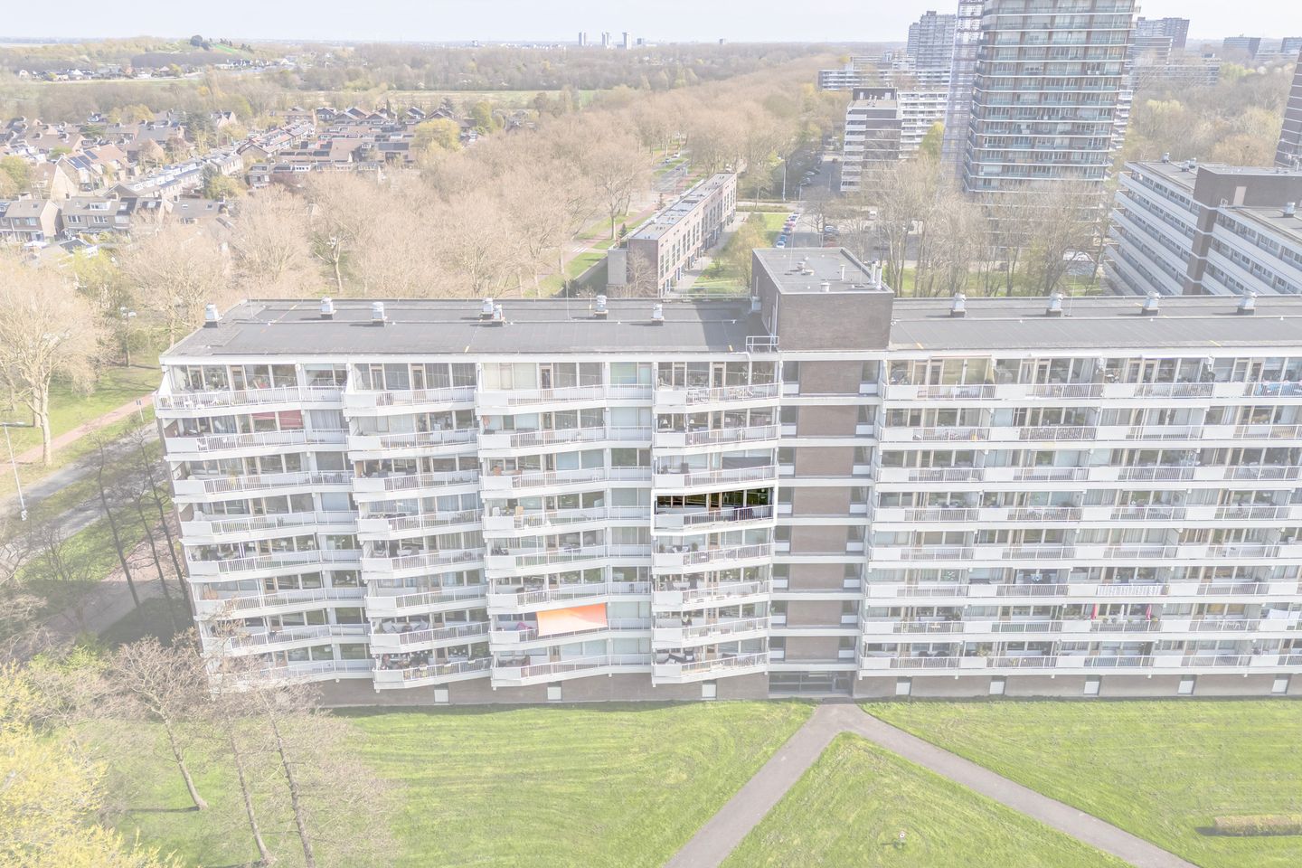 Foto 49 van Joliotplaats 640