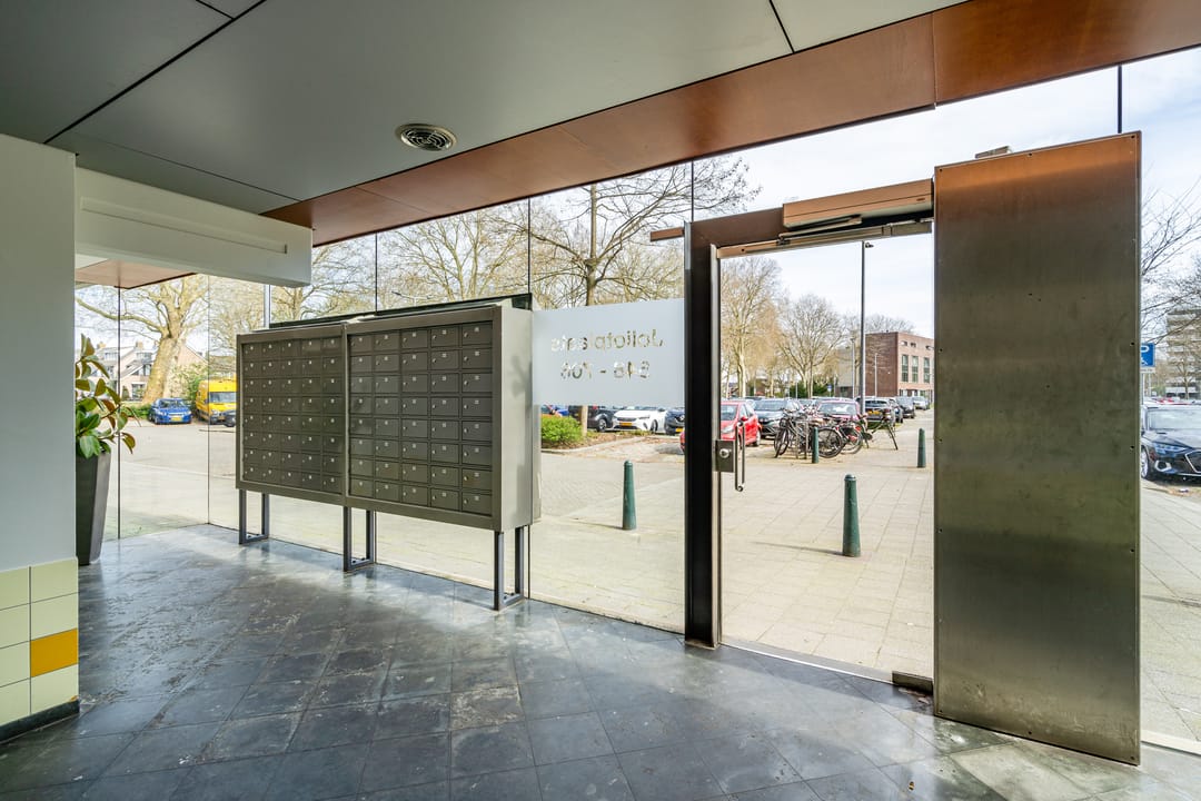 Foto 47 van Joliotplaats 640