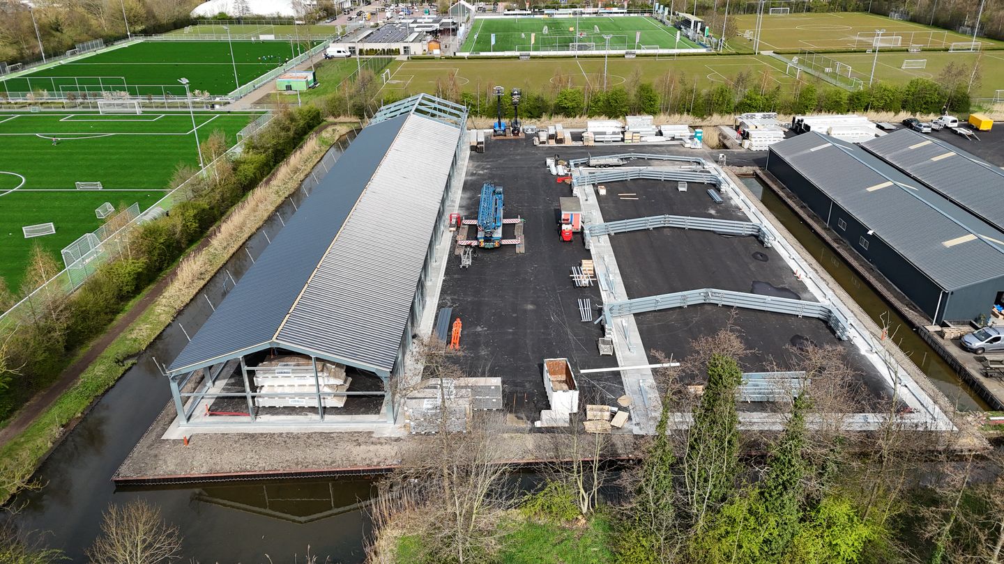 Bekijk foto 3 van Legmeerdijk 327-B