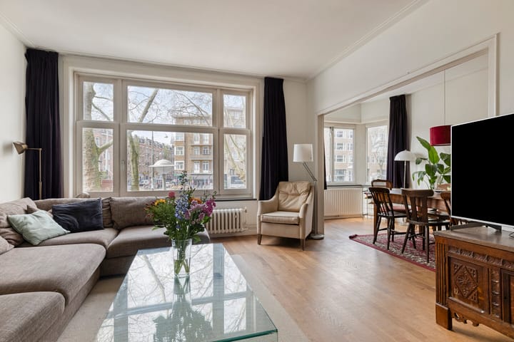 Photo 2 of Willem de Zwijgerlaan 22-H