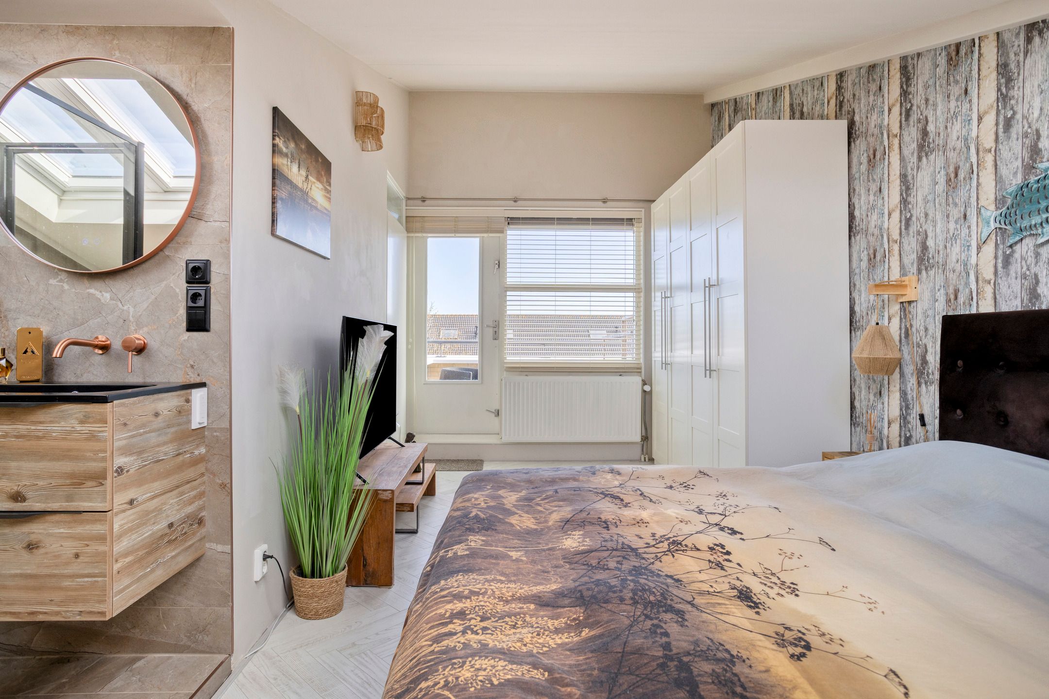 Photo 33 of Jacques Tatilaan 130