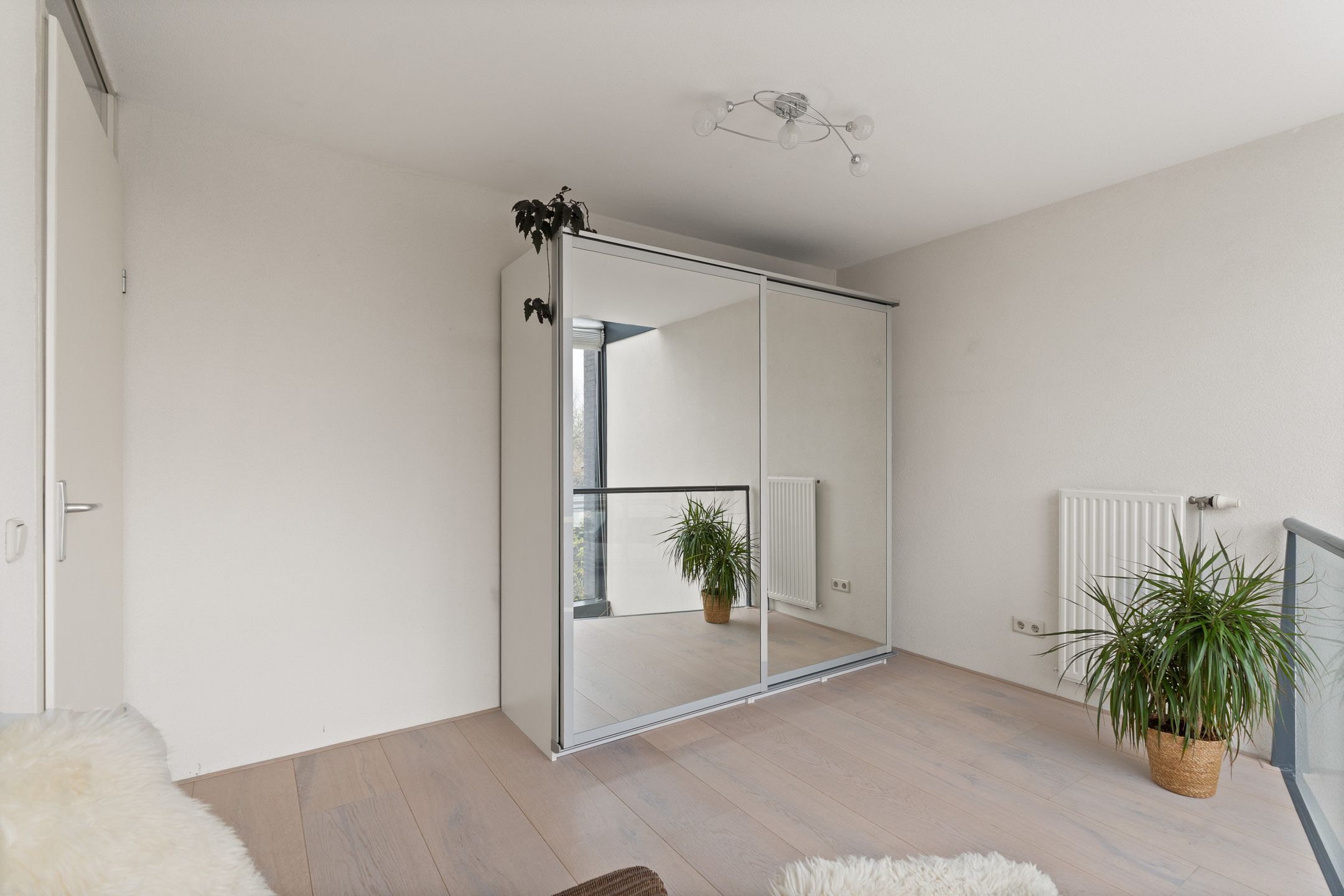 Modern Semi-Detached Home with Mezzanine in Almere Literatuurwijk — 36